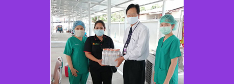 ได้รับมอบ น้ำดื่ม จาก ซีพี Freshmart สาขามหาจักรพรรดิ์ และซีพี Freshmart สาขาพาณิชย์