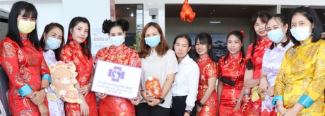 ต้อนรับวันขึ้นปีใหม่ของชาวจีน