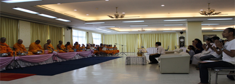 โรงพยาบาลเกษมราษฎร์  สระบุรี  ร่วมตักบาตรข้าวสารอาหารแห้งกับพระภิกษุสงฆ์และสามเณร ในโครงการอบรมบวชสามเณรหมู่ต้นแบบฟื้นฟูคุณธรรม