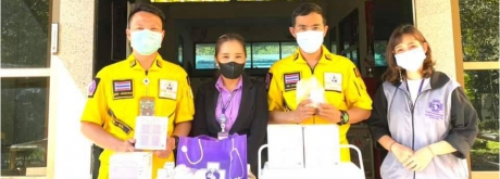 มอบของขวัญสวัสดีปีใหม่ให้กับหน่วยกู้ภัย ในจังหวัดเชียงราย
